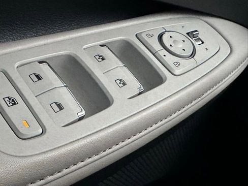 Used 2023 Hyundai Sonata Limited image 19