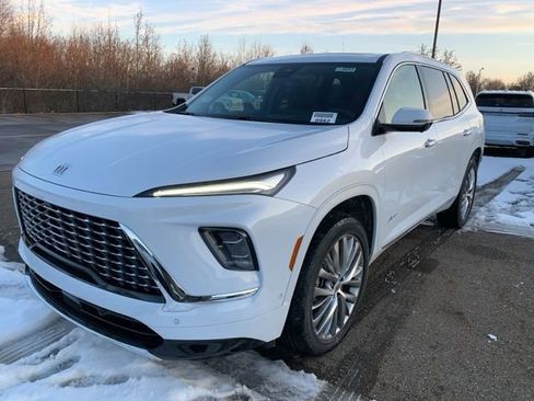 New 2026 Buick Enclave Avenir w/ Super Cruise Package image 8