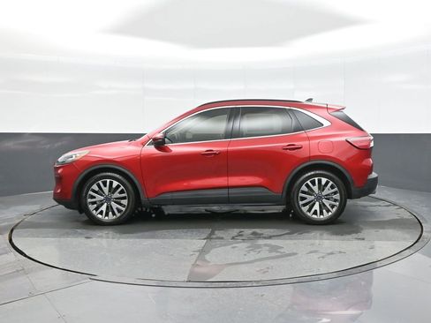 Used 2020 Ford Escape Titanium w/ Titanium Premium Package 2.0 image 4