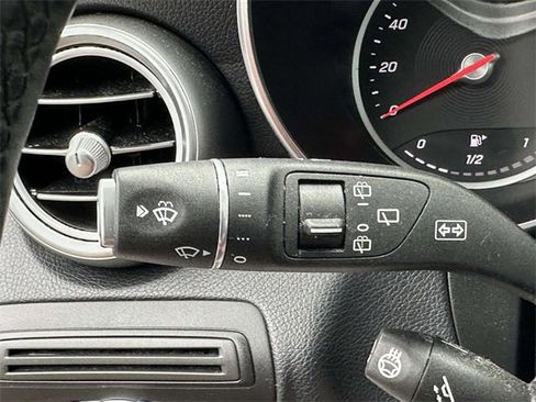 Certified 2021 Mercedes-Benz GLC 300 4MATIC image 28