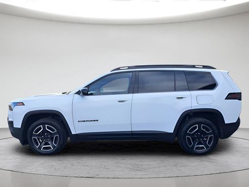 New 2026 Jeep Cherokee Laredo AWD/4WD image 2
