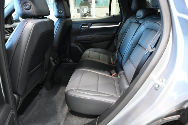 New 2027 GMC Terrain Elevation w/ Elevation Premium Package FWD image 11