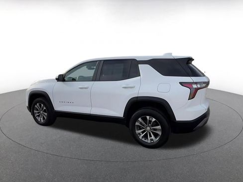 Used 2025 Chevrolet Equinox LT image 10