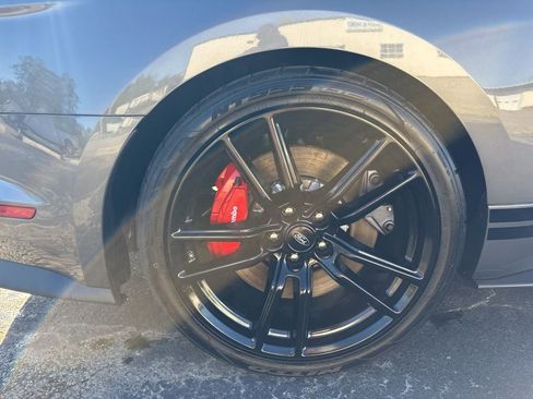 Used 2021 Ford Mustang Shelby GT500 w/ Technology Package image 11
