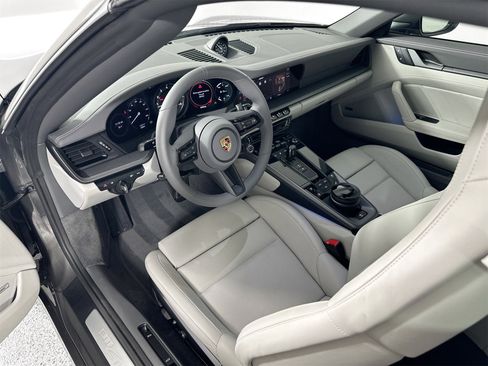 Certified 2024 Porsche 911 Carrera 4S image 4