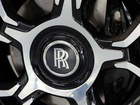 Certified 2023 Rolls-Royce Cullinan Black Badge w/ Driver's Package AWD/4WD image 21