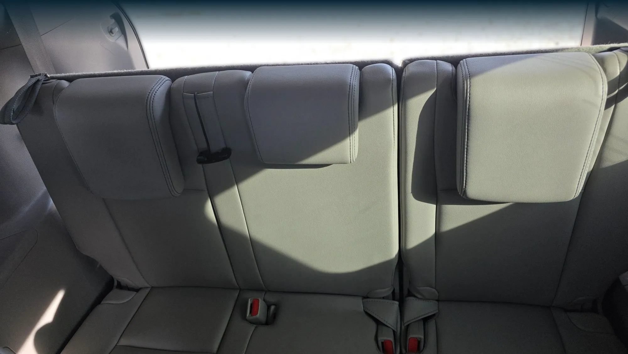 Used 2016 Toyota Highlander Limited FWD image 33
