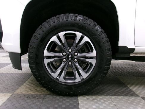 Used 2022 Chevrolet Colorado Z71 AWD/4WD image 15