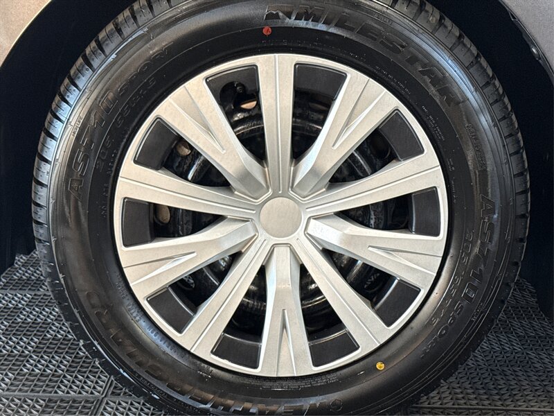 Used 2020 Toyota Camry LE w/ Sunroof Package FWD image 16