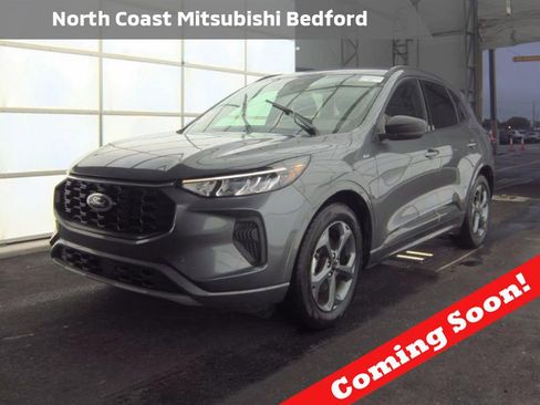 Used 2024 Ford Escape ST-Line w/ Cold Weather Package image 1
