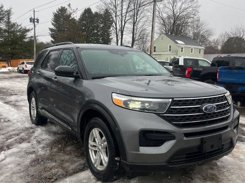 Used 2022 Ford Explorer XLT w/ Class IV Trailer Tow Package image 7