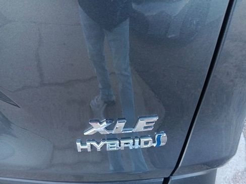 Used 2019 Toyota RAV4 XLE image 34