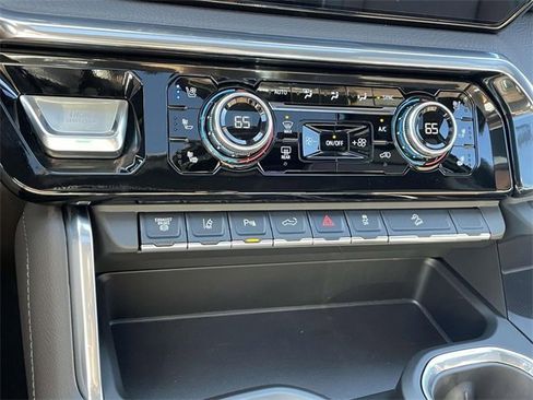 New 2026 GMC Sierra 3500 Denali w/ Denali Reserve Package image 16