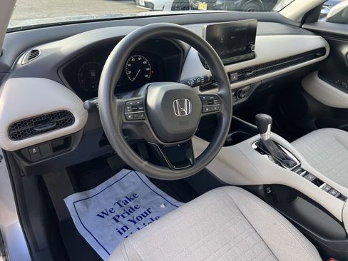 Certified 2023 Honda HR-V LX image 11