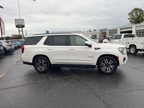 Used 2023 GMC Yukon AT4 w/ AT4 Premium Plus Package image 3