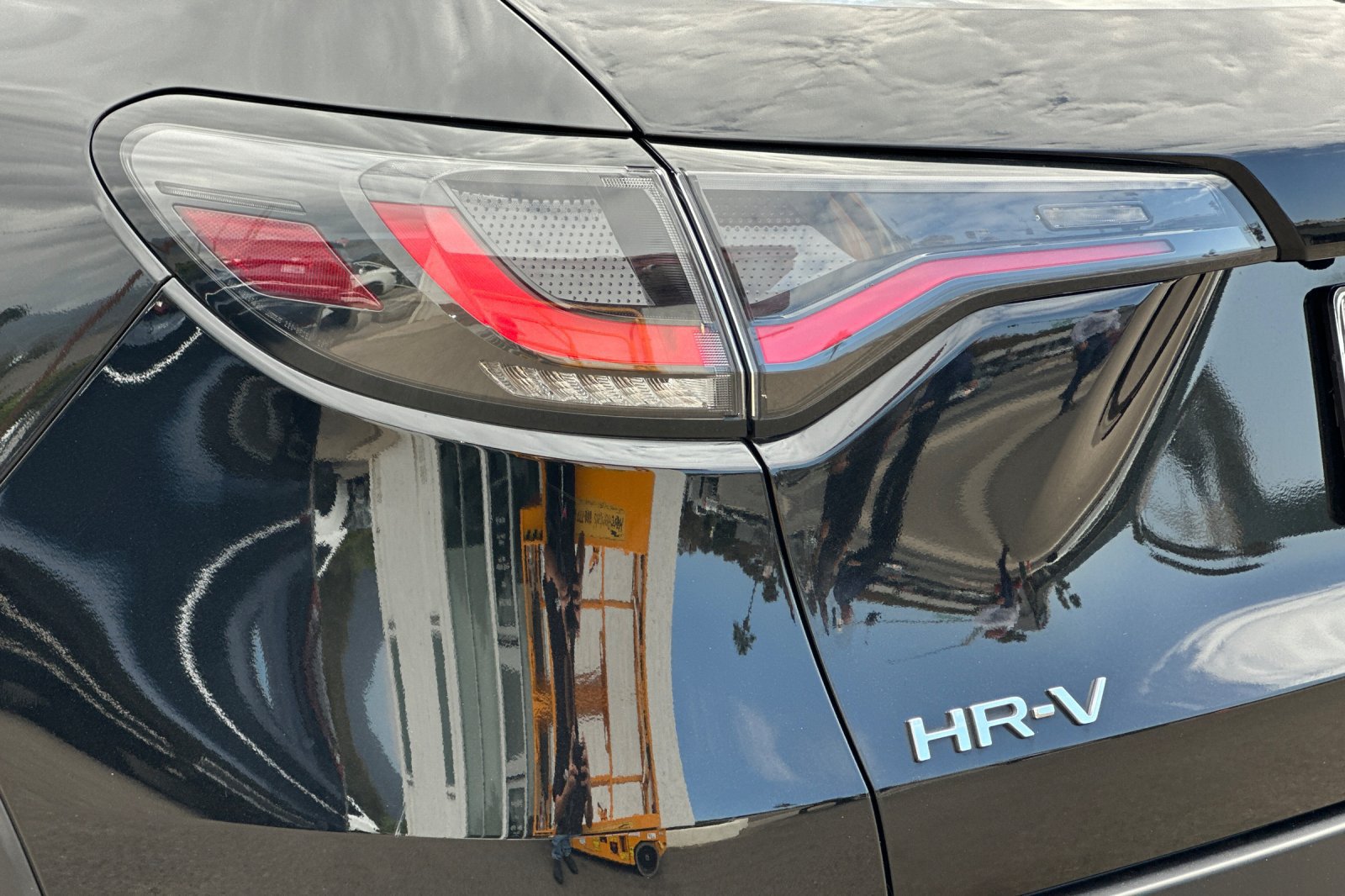 Used 2024 Honda HR-V LX image 31