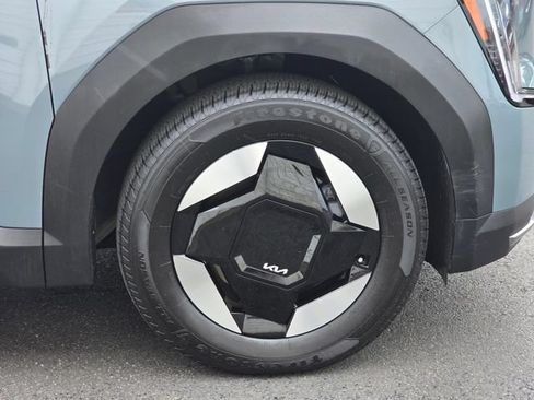 Certified 2024 Kia EV9 Wind AWD/4WD image 11