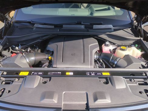 New 2026 Land Rover Range Rover SV image 24