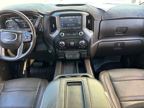 Used 2020 GMC Sierra 2500 Denali w/ Technology Package image 20