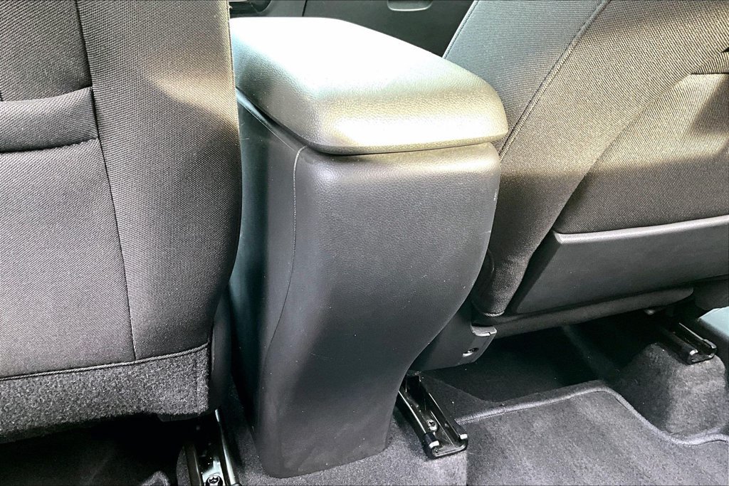 Used 2025 Chevrolet TrailBlazer LT AWD/4WD image 32