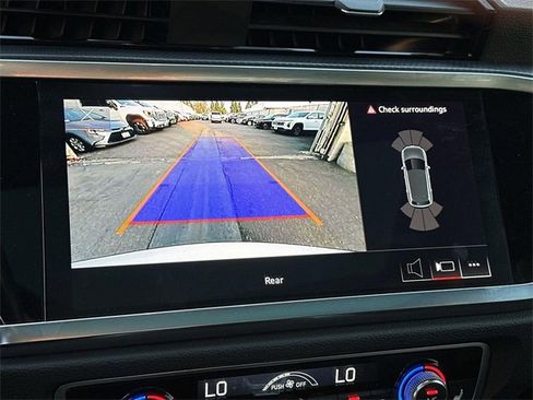 Used 2024 Audi Q3 2.0T Premium image 13