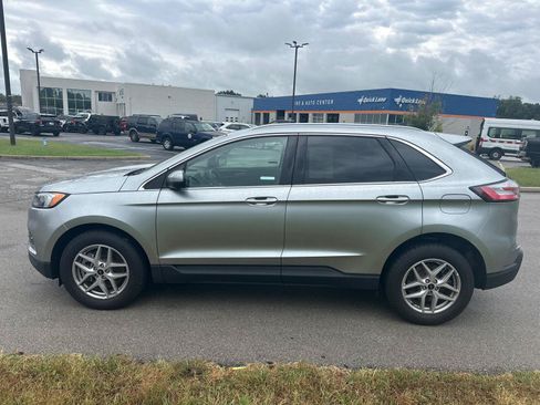 Used 2024 Ford Edge SEL w/ Convenience Package AWD/4WD image 8