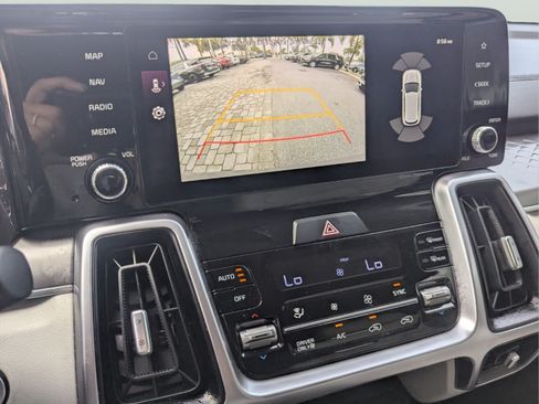 Certified 2024 Kia Sorento EX FWD image 33
