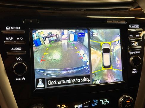 Used 2018 Nissan Murano Platinum image 16