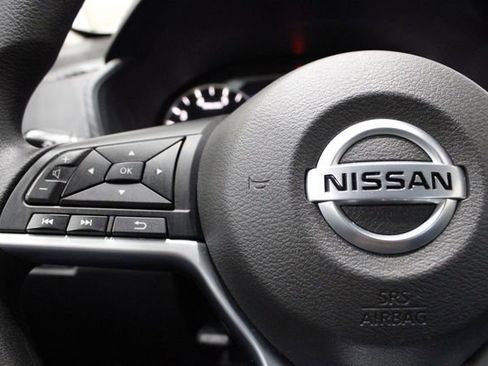 Used 2022 Nissan Altima 2.5 SV image 24