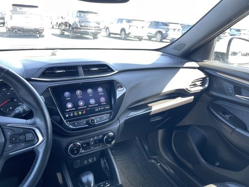 Used 2023 Chevrolet TrailBlazer ACTIV w/ Sun and Liftgate Package FWD image 15