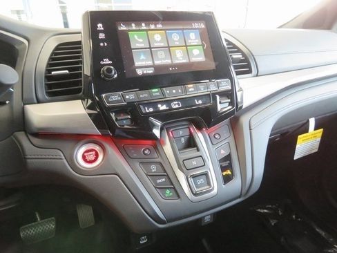 Used 2023 Honda Odyssey Sport image 5