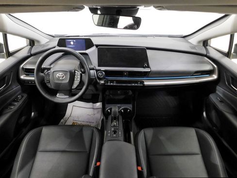 Used 2024 Toyota Prius XLE image 40