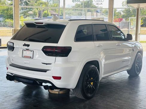 Used 2018 Jeep Grand Cherokee Trackhawk AWD/4WD image 9