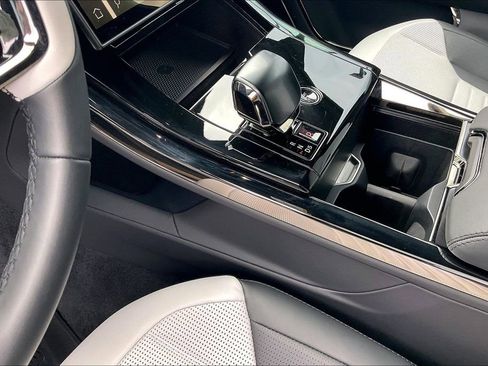 Used 2024 Land Rover Range Rover Sport SV Edition One Carbon Bronze image 20