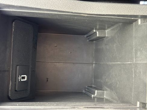 Used 2019 Ford Escape SE FWD image 28