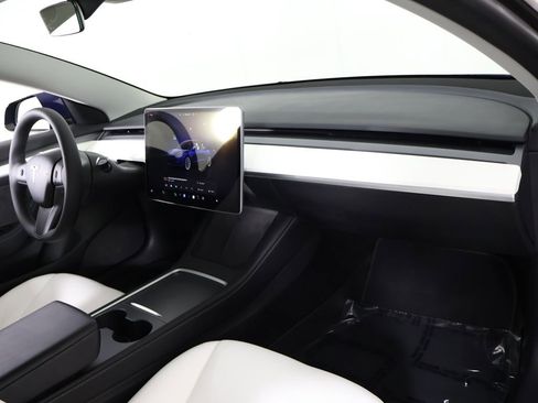 Used 2022 Tesla Model 3 Long Range AWD/4WD image 30