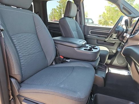 New 2026 RAM 2500 Big Horn AWD/4WD image 22