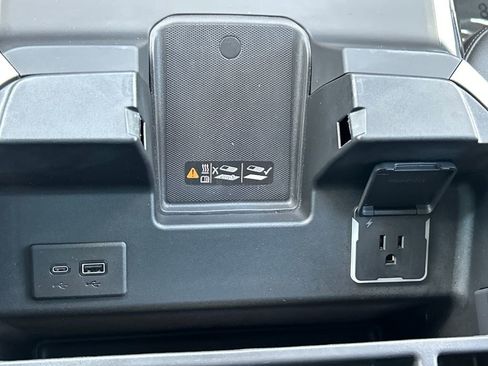 Used 2024 Chevrolet Silverado 2500 LTZ w/ LTZ Plus Package image 18