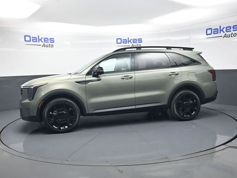 Certified 2025 Kia Sorento SX AWD/4WD image 5