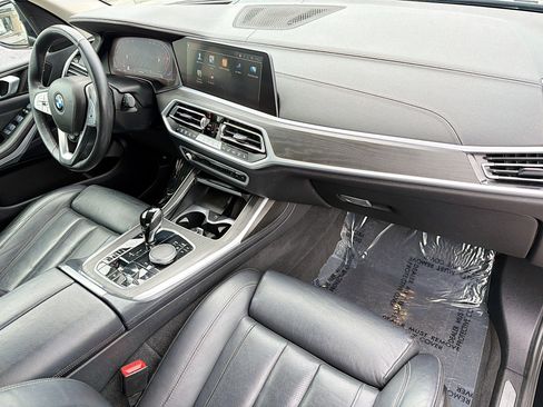 Used 2022 BMW X7 xDrive40i w/ Premium Package AWD/4WD image 14