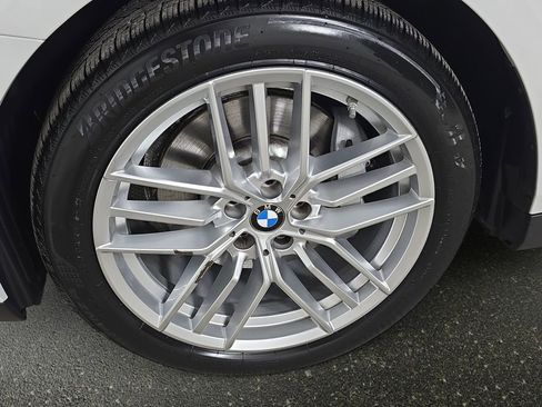 Used 2025 BMW 530i xDrive w/ Premium Package image 30