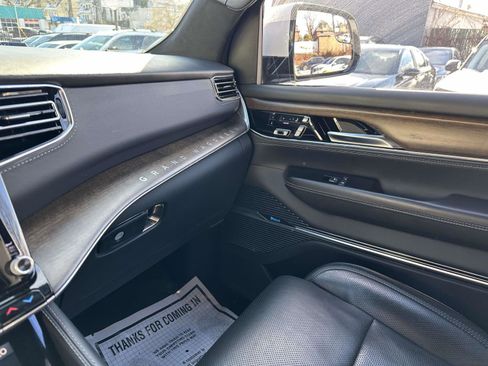 Used 2022 Jeep Grand Wagoneer Series II w/ Premium Group II image 30