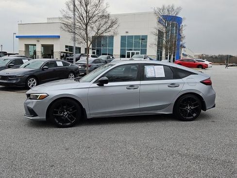 Used 2023 Honda Civic Sport image 3