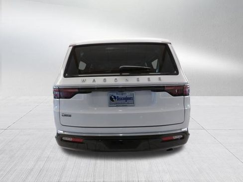 New 2025 Jeep Wagoneer L Series III w/ Premium Group I image 3