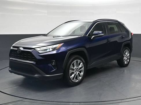 Used 2024 Toyota RAV4 XLE Premium FWD image 10