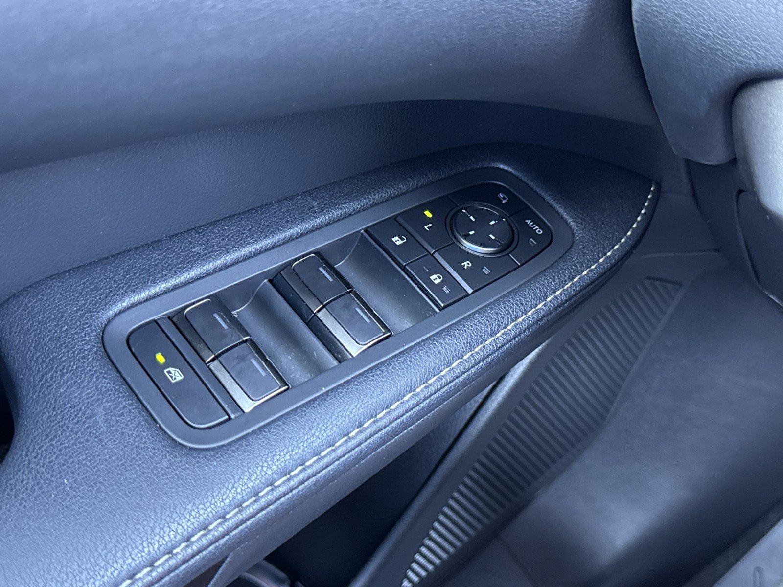 Used 2025 Lexus RX 350 Premium FWD image 18