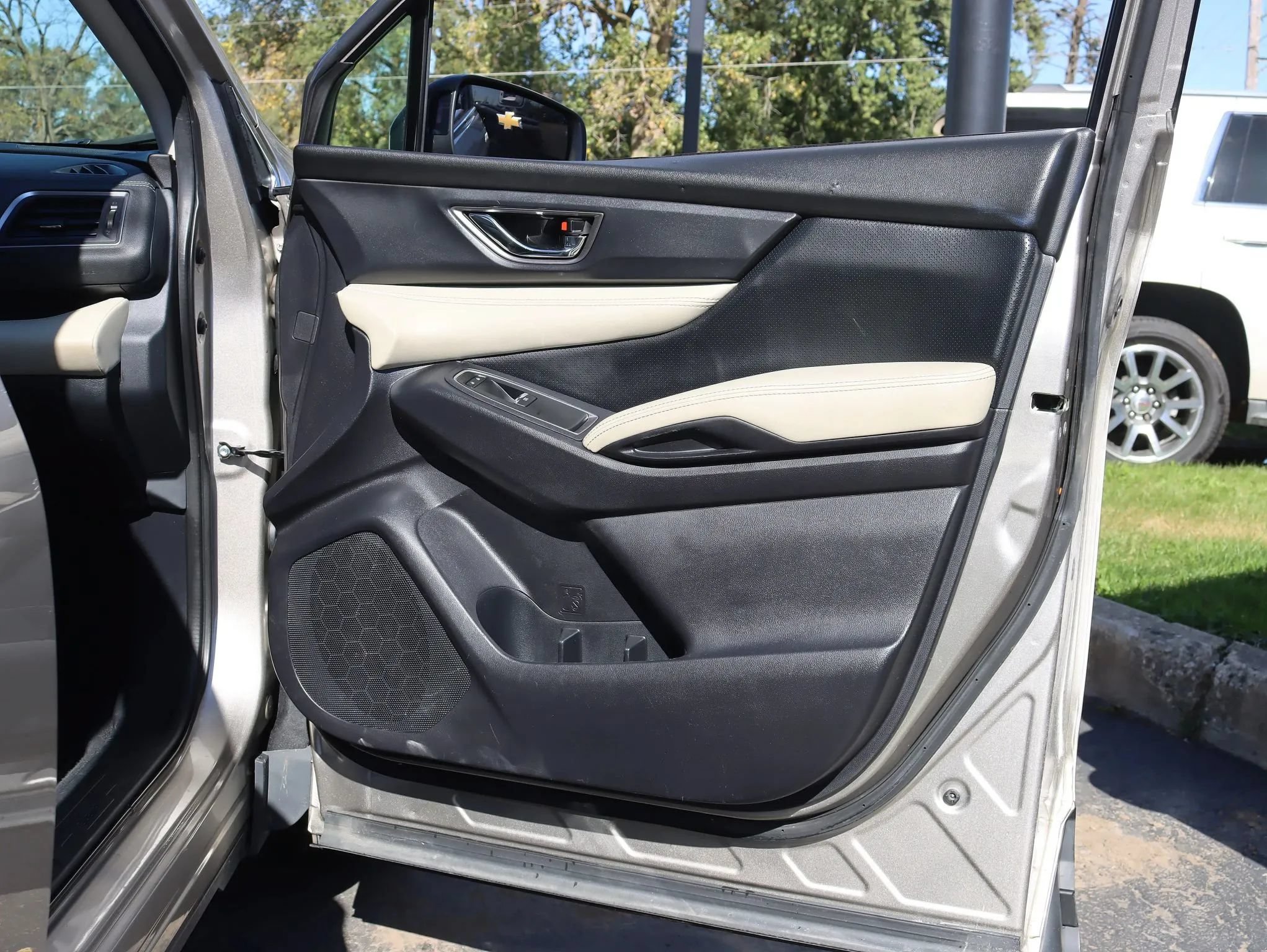 Used 2019 Subaru Ascent Limited AWD/4WD image 38
