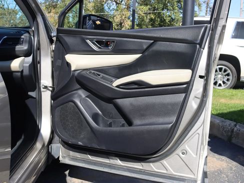 Used 2019 Subaru Ascent Limited AWD/4WD image 38