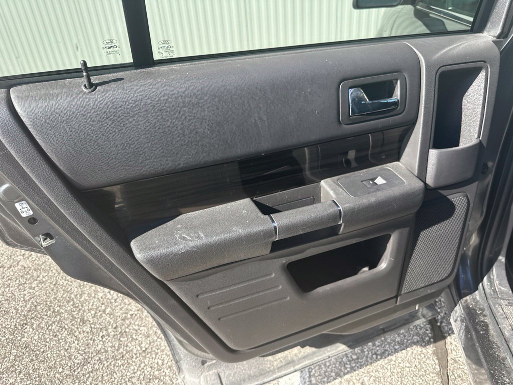Used 2019 Ford Flex SEL w/ Equipment Group 202A FWD image 17