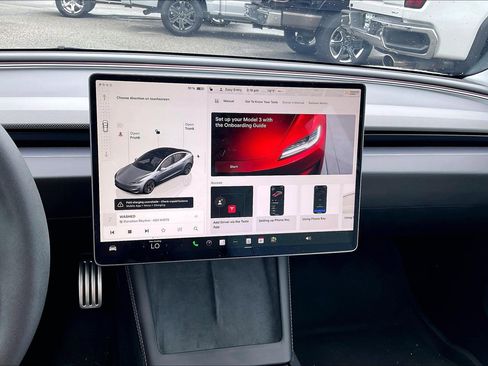 Used 2024 Tesla Model 3 Performance AWD/4WD image 32